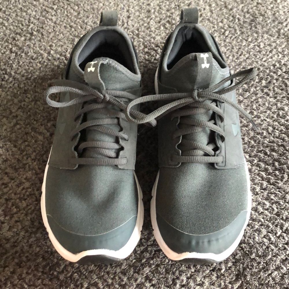 Women’s UA running shoes